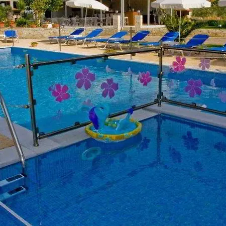 Agnanti Hotel 3*